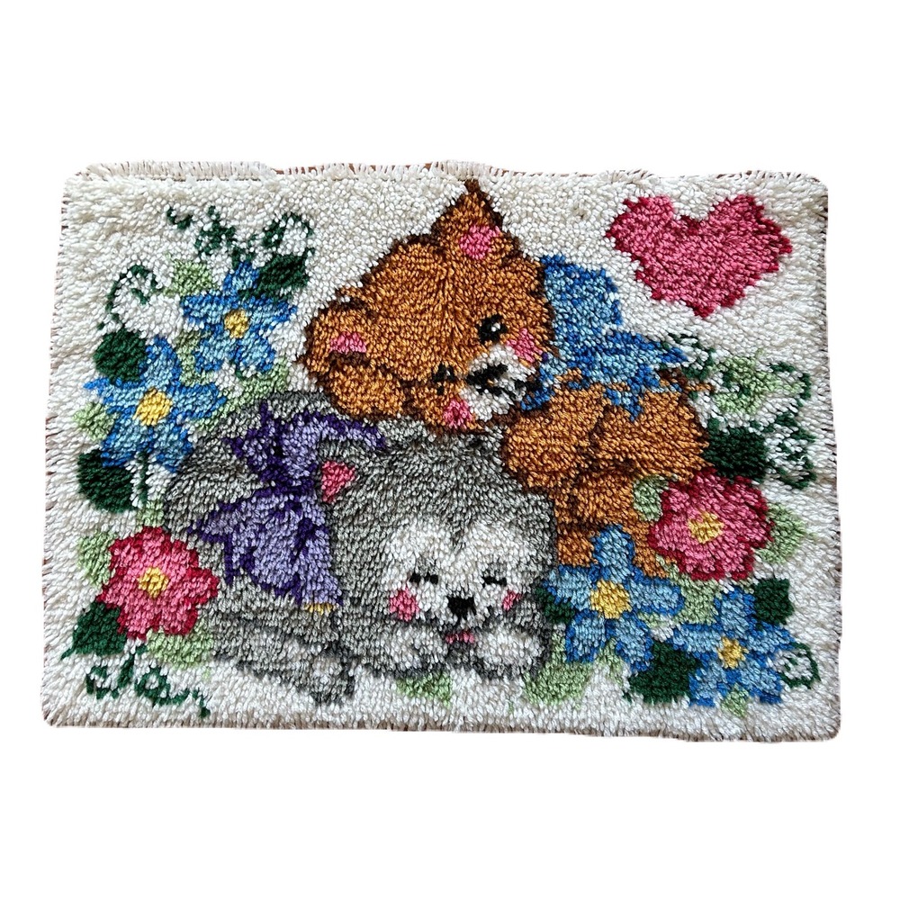 Vintage Handmade Latch Hook Rug Kittens Cats‎ Floral Wall Hanging Decor 34x24.5"